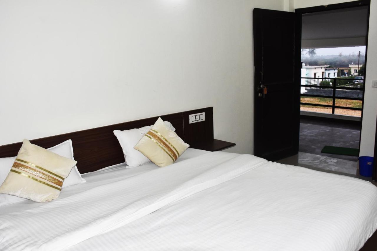 Corbett Bhavesh Home Stay Jhirna المظهر الخارجي الصورة