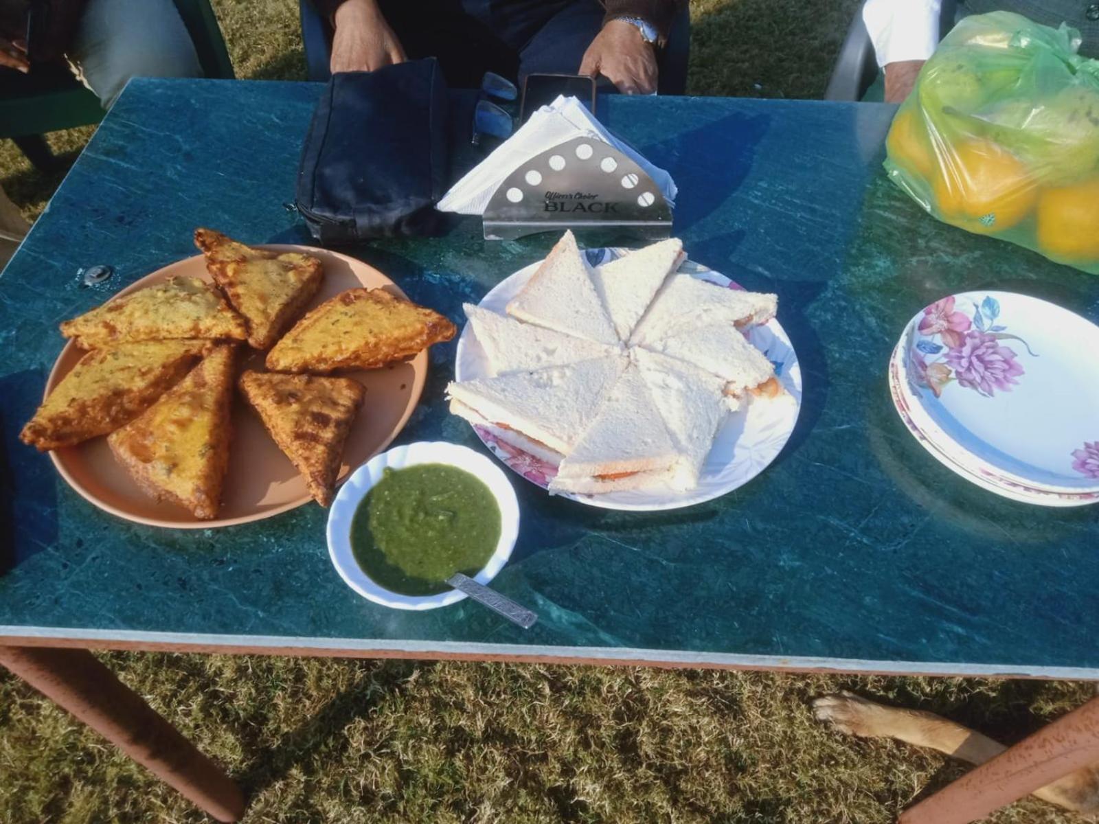 Corbett Bhavesh Home Stay Jhirna الغرفة الصورة